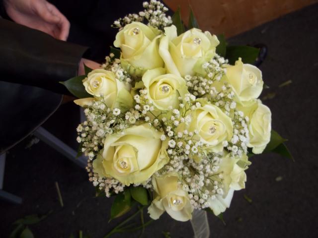 Yellow_Rose_Bride_Bouquet.JPG